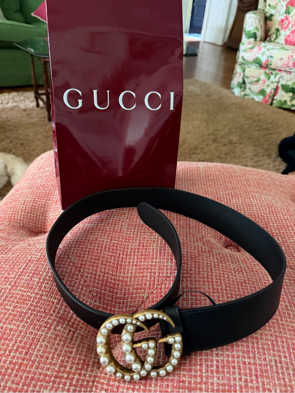 Gucci Black Leather Women’s Belt with Gold Buckle